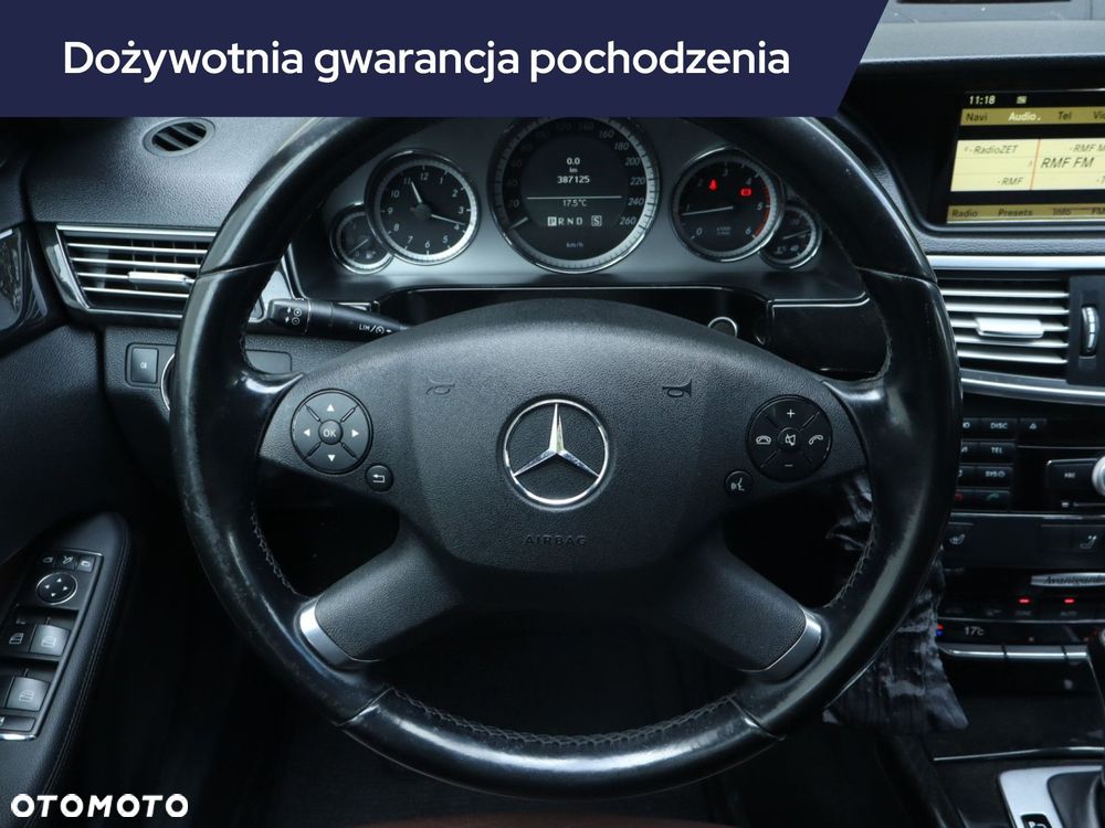 Mercedes-Benz Klasa E - 21