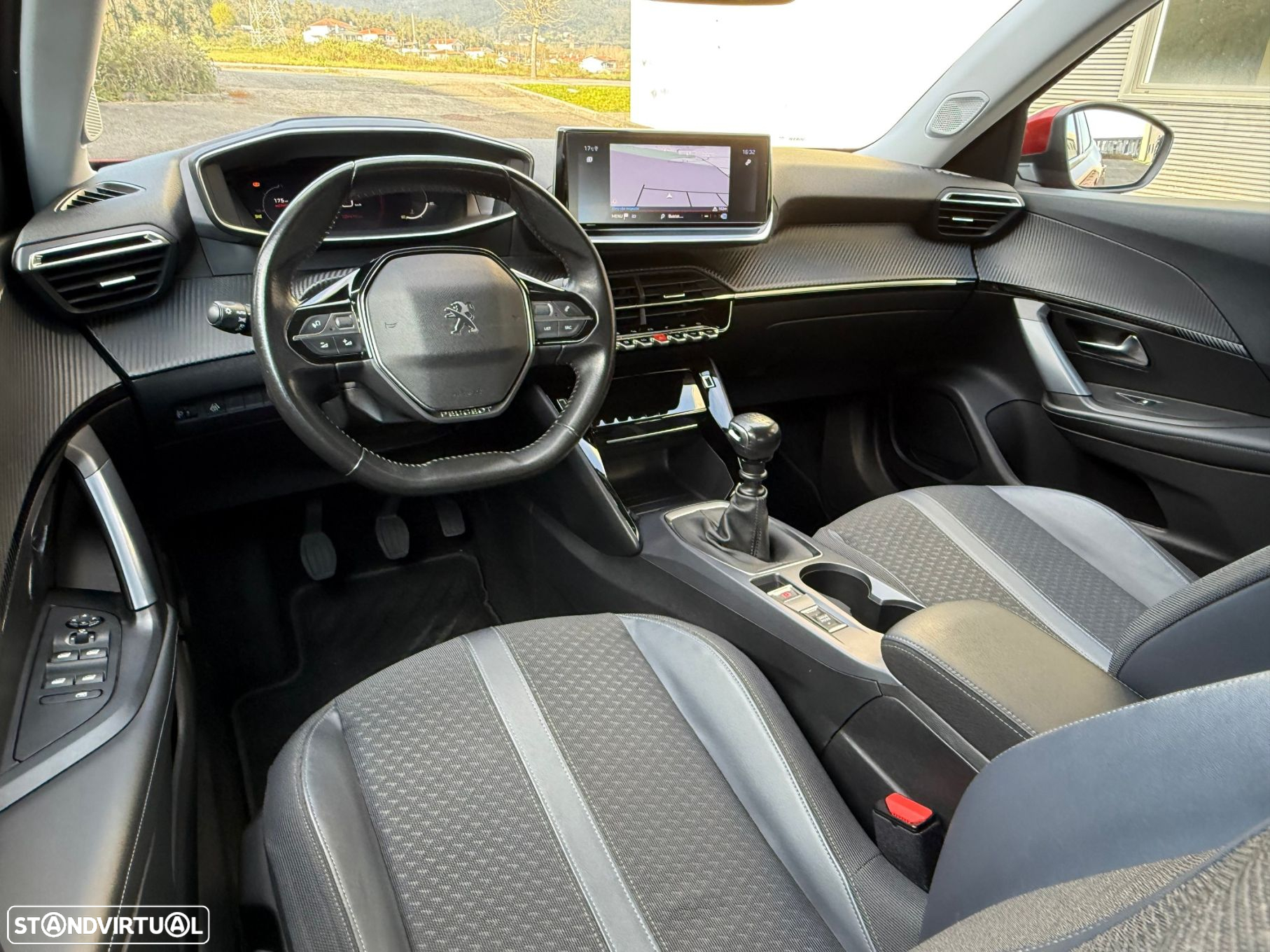 Peugeot 2008 PureTech 130 Stop&Start Allure - 9