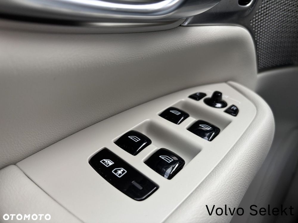Volvo XC 90 - 14