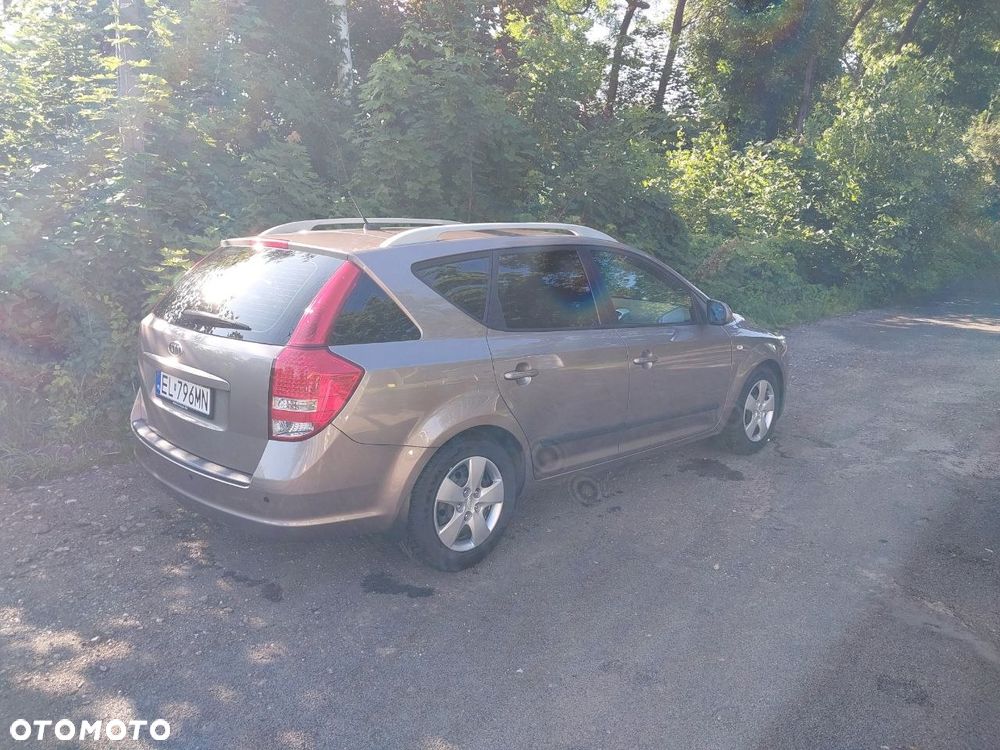 Kia Ceed 1.6 Comfort - 2