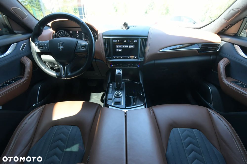 Maserati Levante S Q4 GranLusso - 32