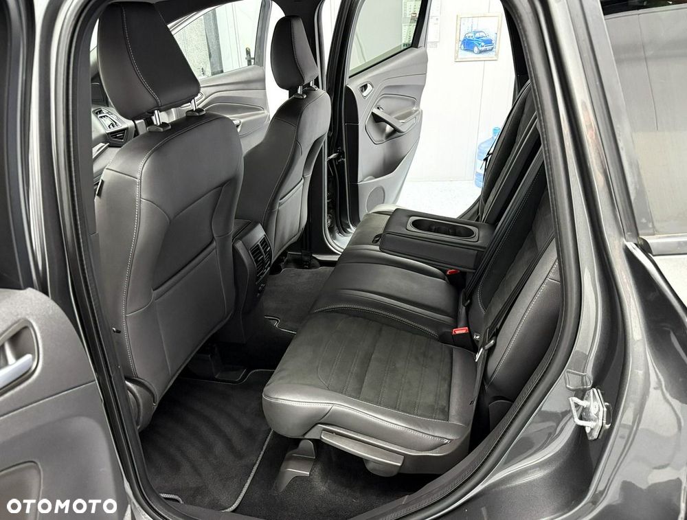 Ford Kuga 1.5 EcoBoost 2x4 Business Edition - 19