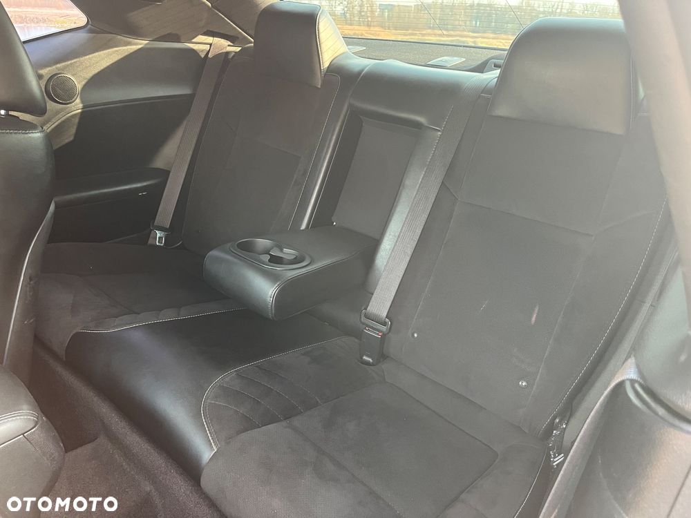 Dodge Challenger - 9