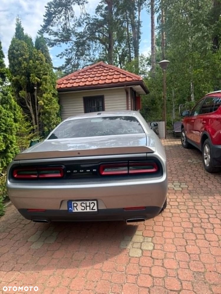 Dodge Challenger 3.6 SXT - 2