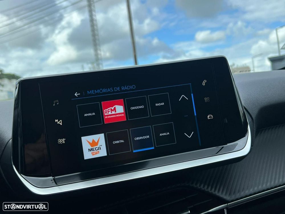 Peugeot 208 1.2 PureTech Allure EAT8 - 9