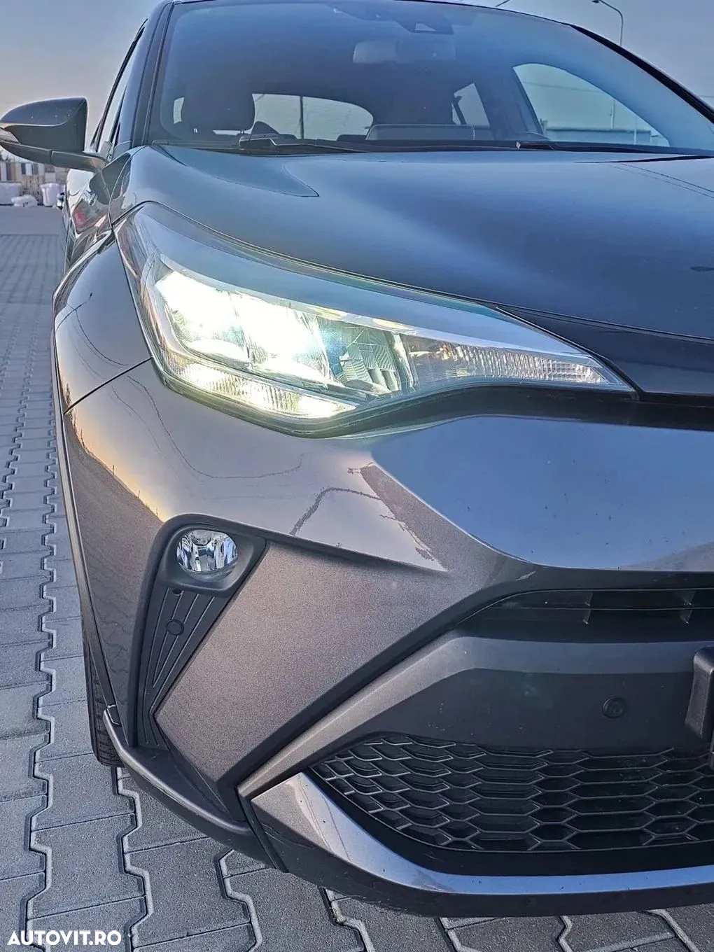 Toyota C-HR 2.0 HSD 184 CP 4x2 CVT C-ult Style bi-tone - 29