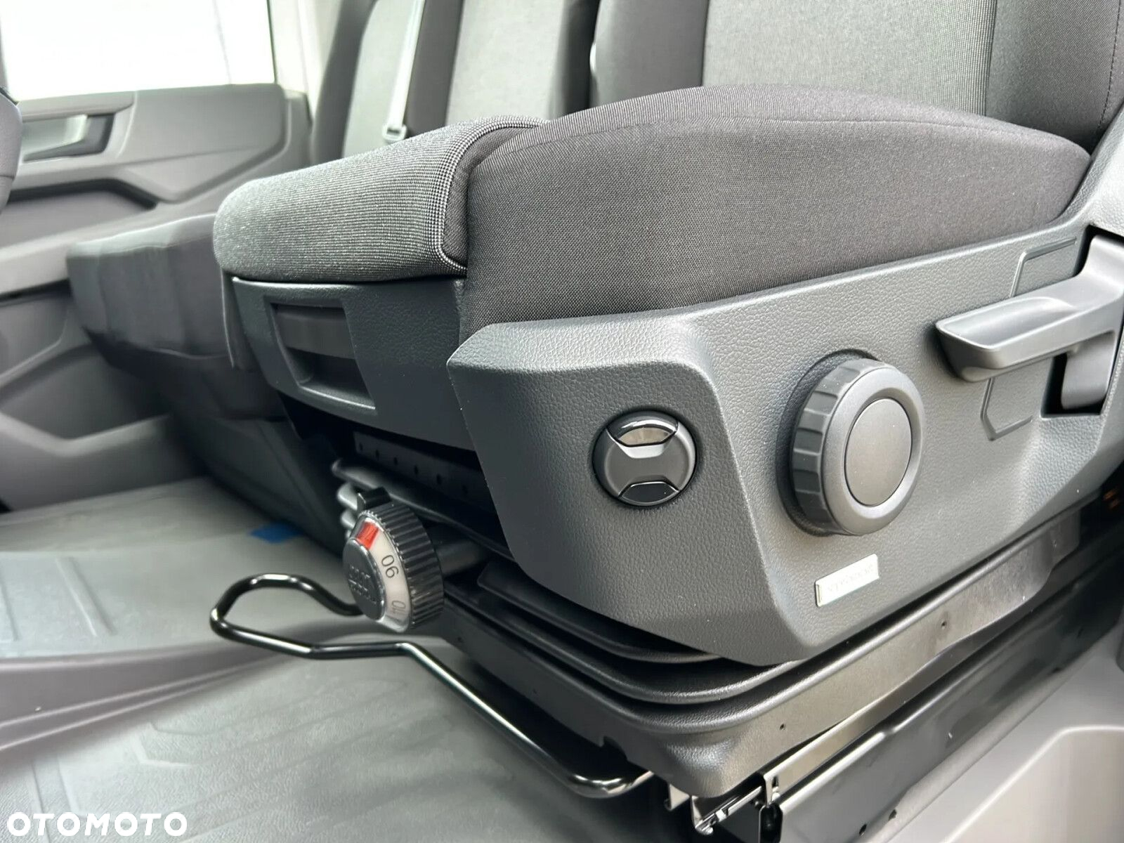 Volkswagen Crafter 35 Furgon L4H3, 2.0BiTDI 177KM, 4490mm, Wysoki dach, r.o. 4490 - 21