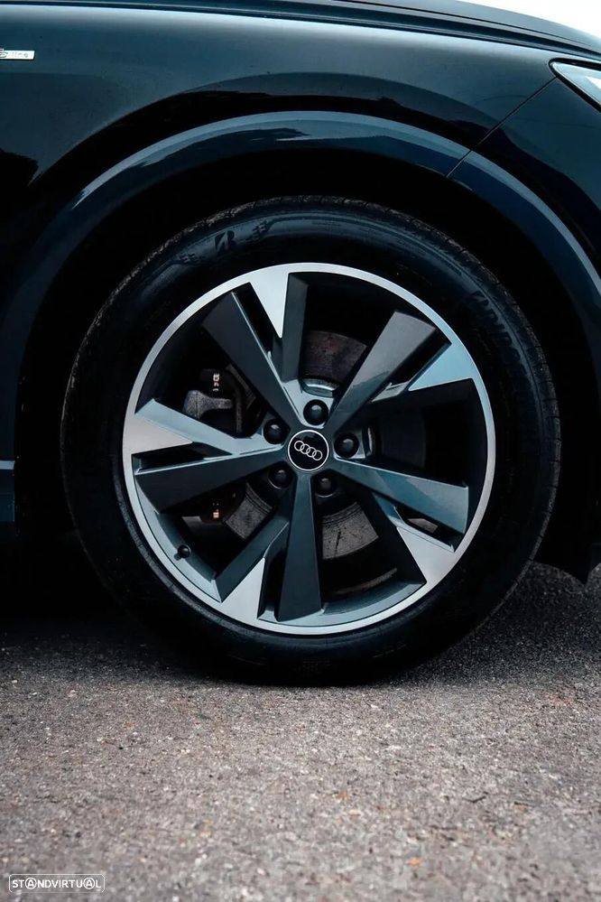 Audi Q4 e-tron 45 quattro - 27