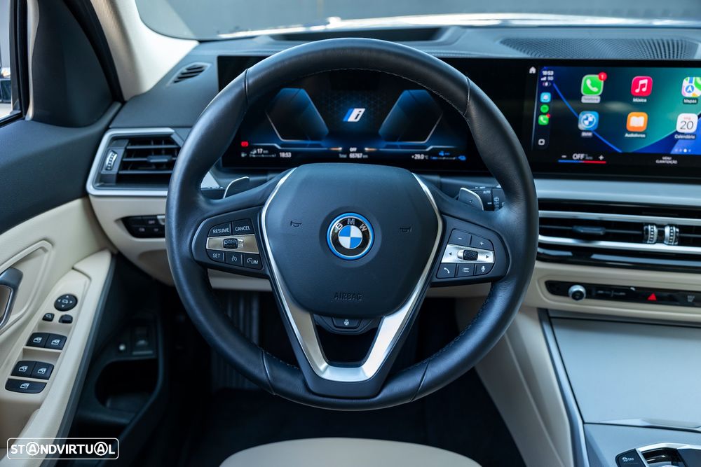 BMW 330 e Aut. Luxury Line - 11
