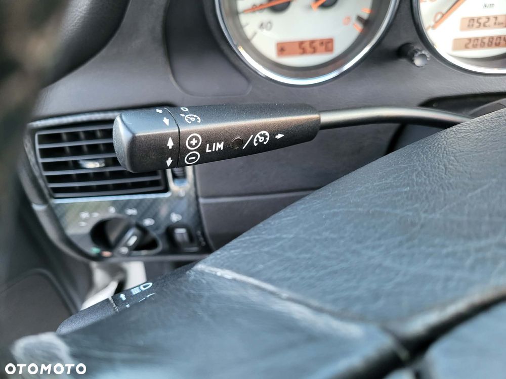 Mercedes-Benz SLK - 12