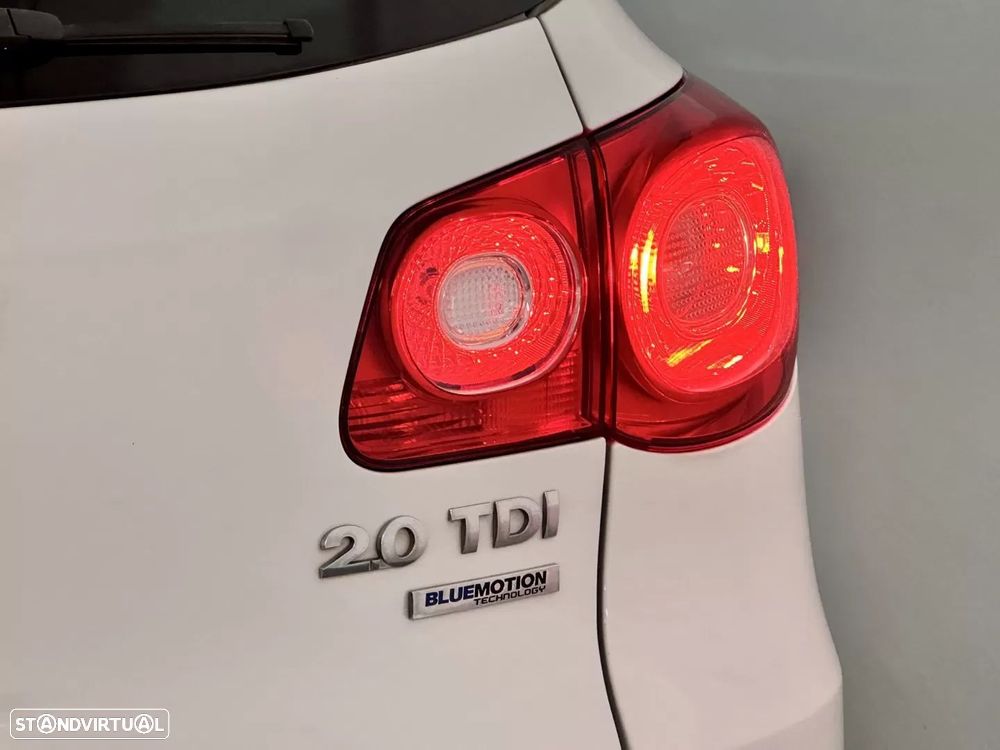VW Tiguan 2.0 TDi Sport BlueMotion - 15