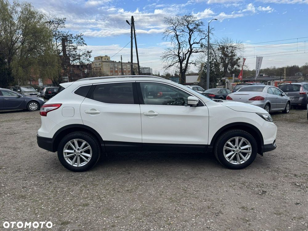 Nissan Qashqai 1.2 DIG-T Xtronic TEKNA - 33
