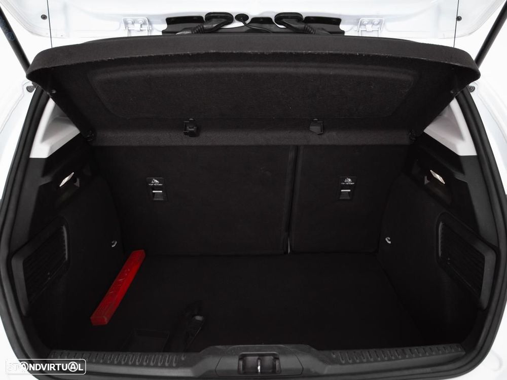 Ford Focus - 12