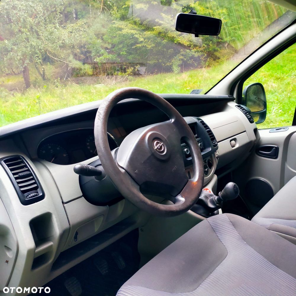 Opel Vivaro - 9