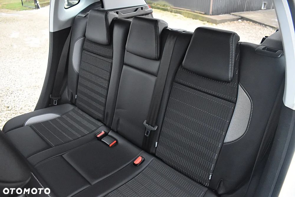 Peugeot 2008 e-HDi FAP 115 STOP & START Allure - 20