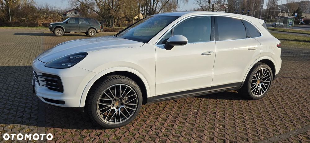 Porsche Cayenne Standard - 5