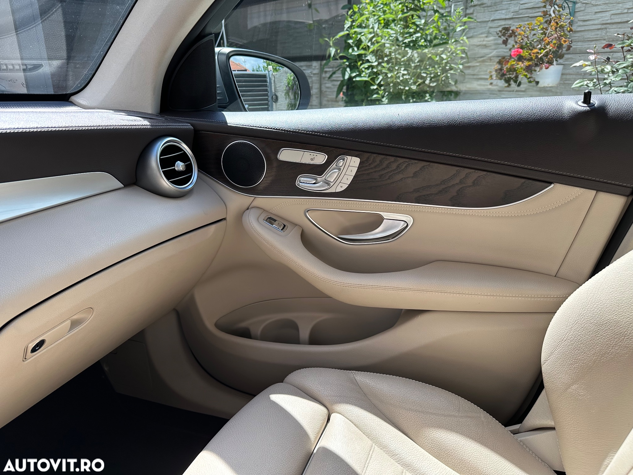 Mercedes-Benz GLC Coupe 350 e 4MATIC - 31