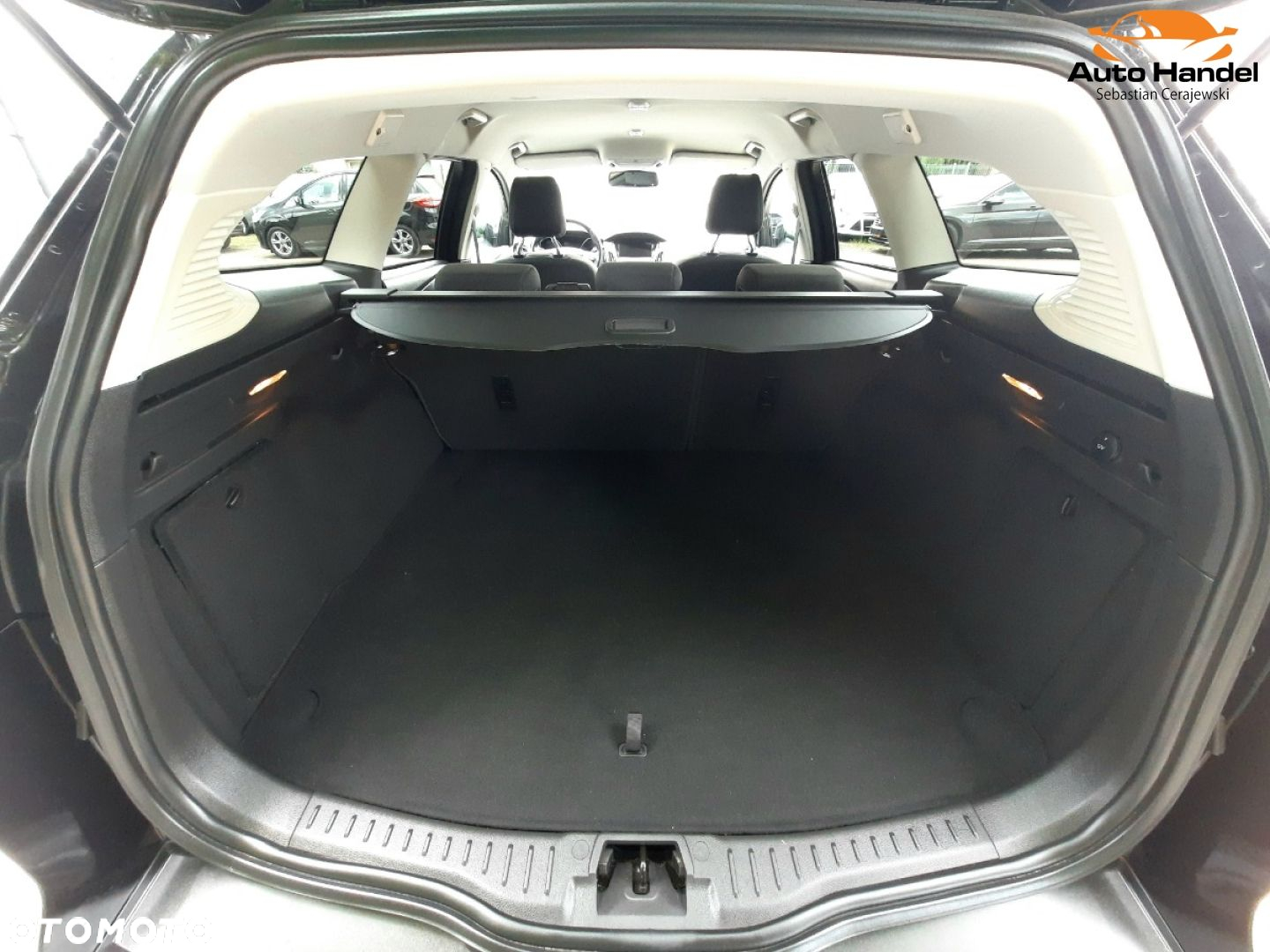 Ford Focus Turnier 1.5 EcoBoost Start-Stopp-System TITANIUM - 14