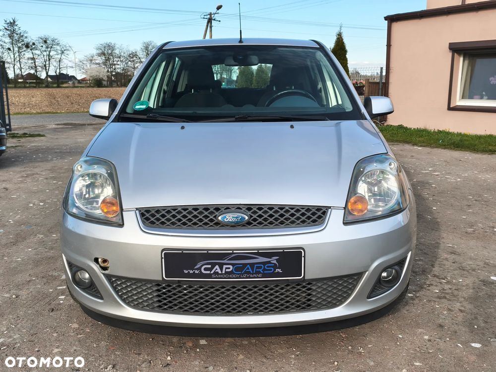 Ford Fiesta 1.3 Ghia - 6