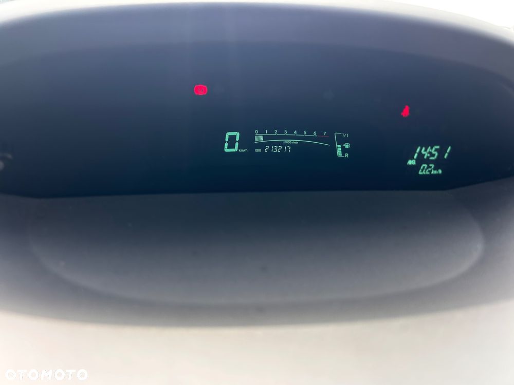 Toyota Yaris 1.3 Sol - 22
