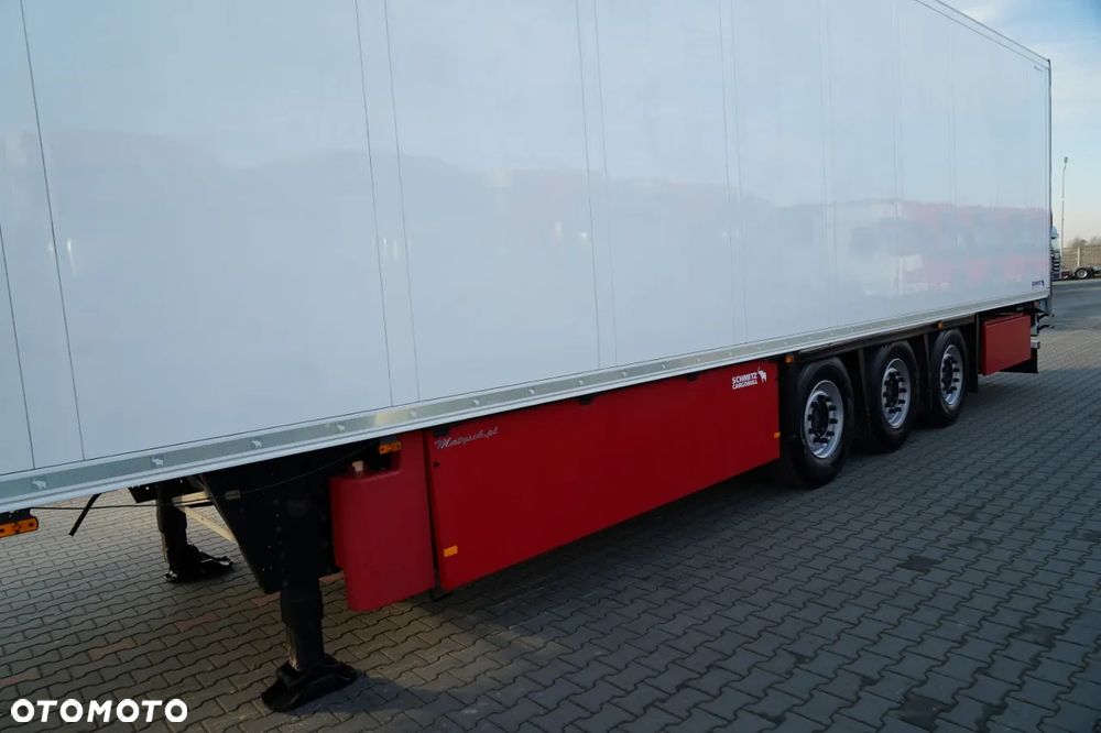 Schmitz Cargobull CARGOBULL / CHŁODNIA / CARRIER VECTOR 1550 / OŚ PODNOSZONA / DOPPELSTOCK / KOSZE NA PALETY - 10