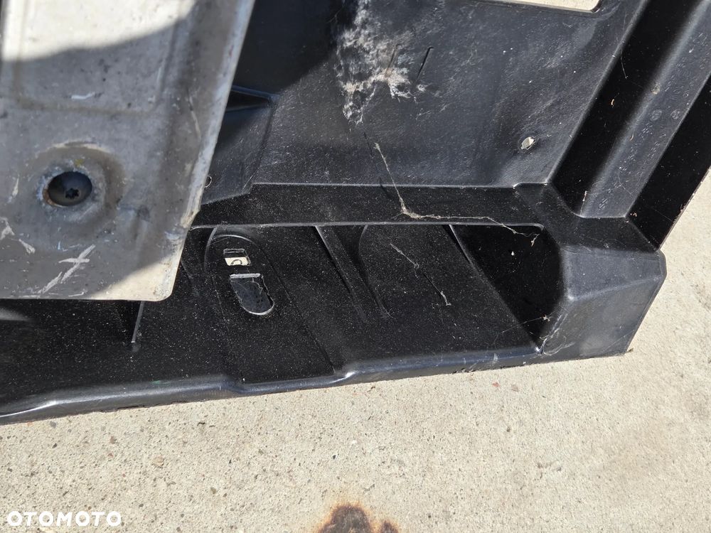 Pas przedni wzmocnienie Peugeot 208 2008 Citroen C3 III 1.2 B    9677952180 - 8