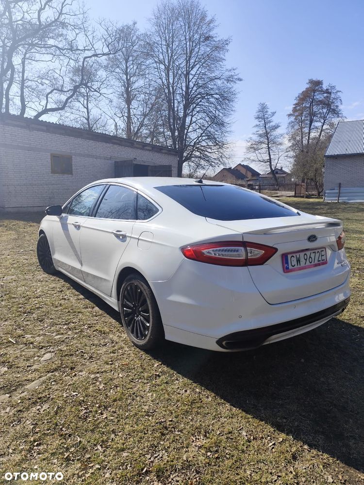 Ford Fusion 2013 photo 2