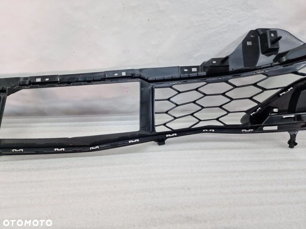 AUDI E-TRON Q6 85H 22- KRATKA ŚRODKOWA ZDERZAKA PRZEDNIEGO PRZÓD , NR 85H807683A , NR AUKCJI GL607 - 14