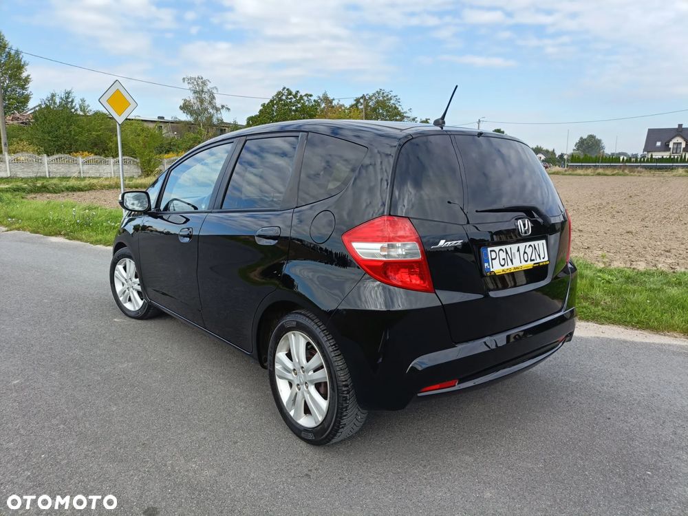 Honda Jazz 2011 photo 4