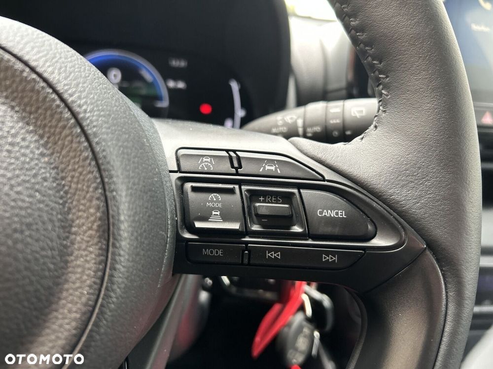 Toyota Yaris Hybrid 1.5 Style - 15
