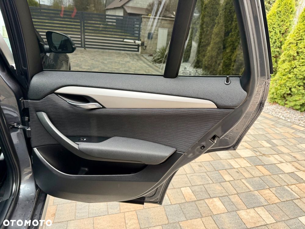 BMW X1 xDrive18d Sport Line - 15