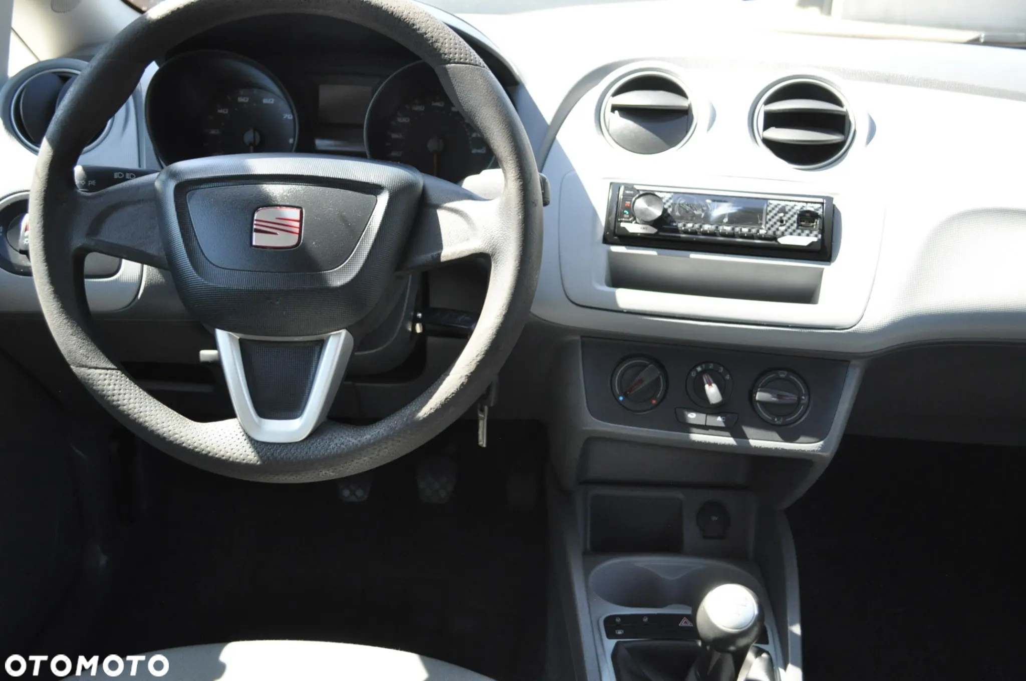 Seat Ibiza 1.4 16V Style - 10