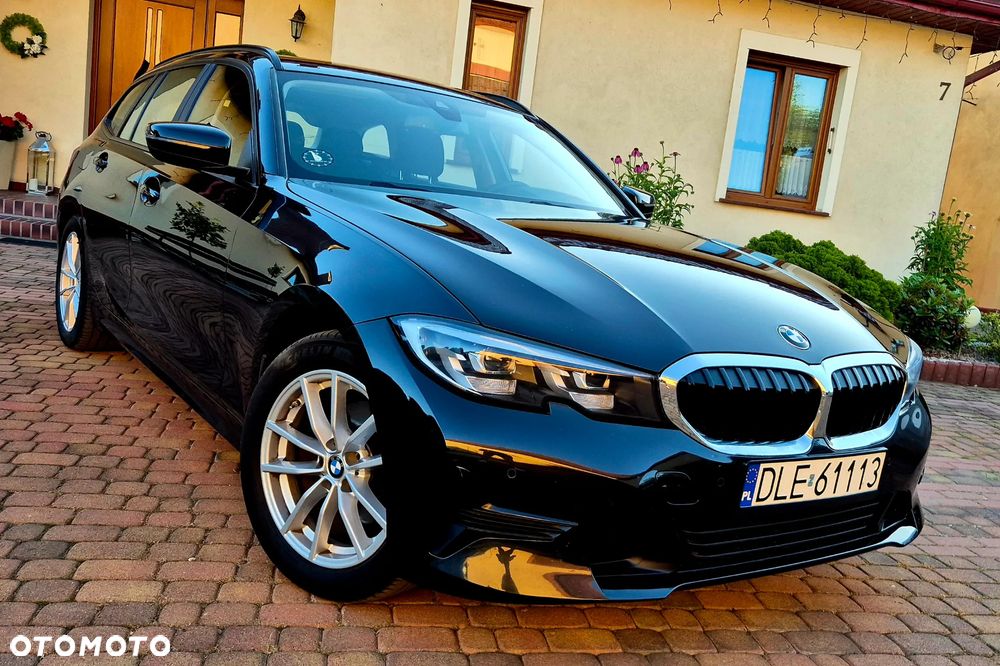 BMW Seria 3 320d Touring Advantage - 4