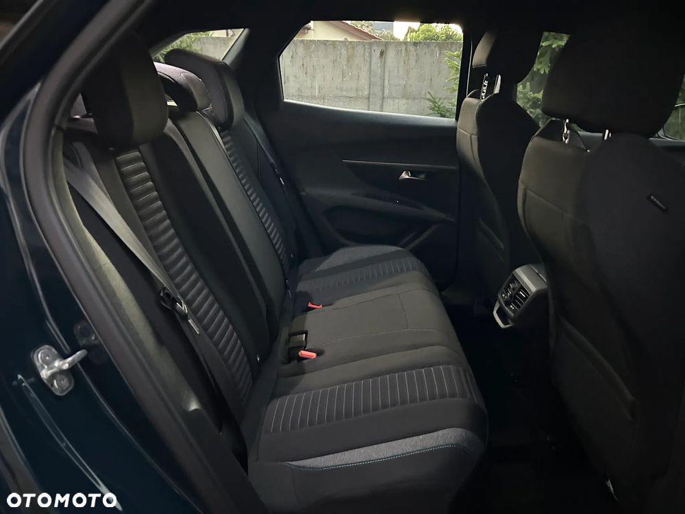 Peugeot 3008 1.6 PureTech Hybrid PHEV Active Pack S&S EAT8 - 24