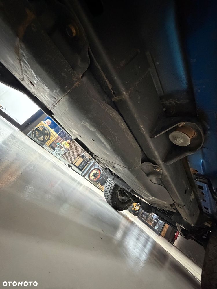 Jeep Wrangler 3.6 Unlim Night Eagle - 27