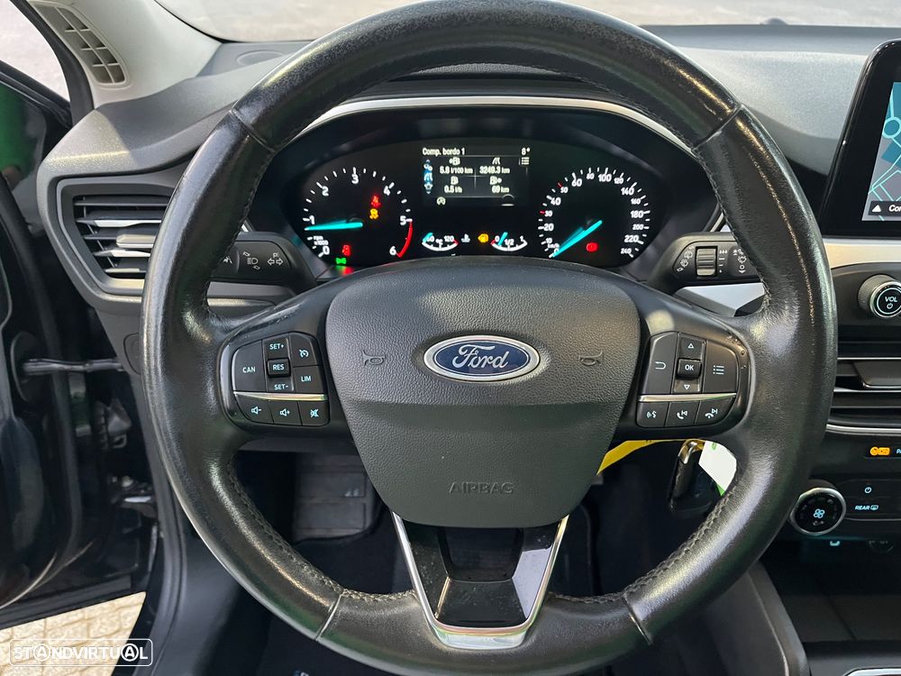 Ford Focus SW 1.5 TDCi EcoBlue Titanium - 23