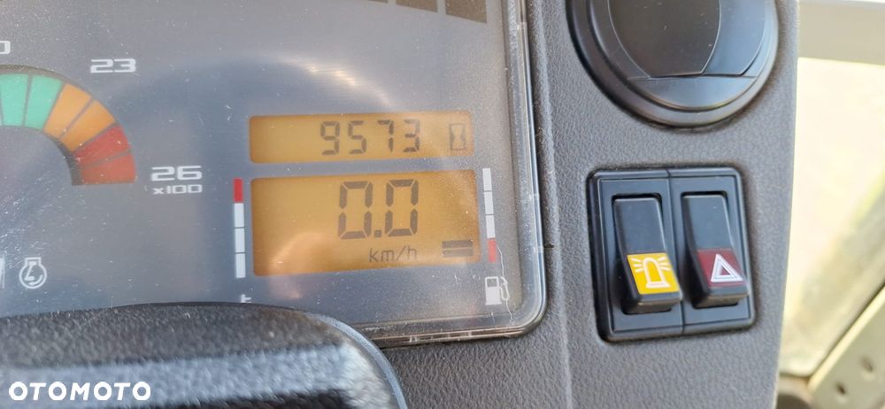 Claas ARES 657 ATZ - 9