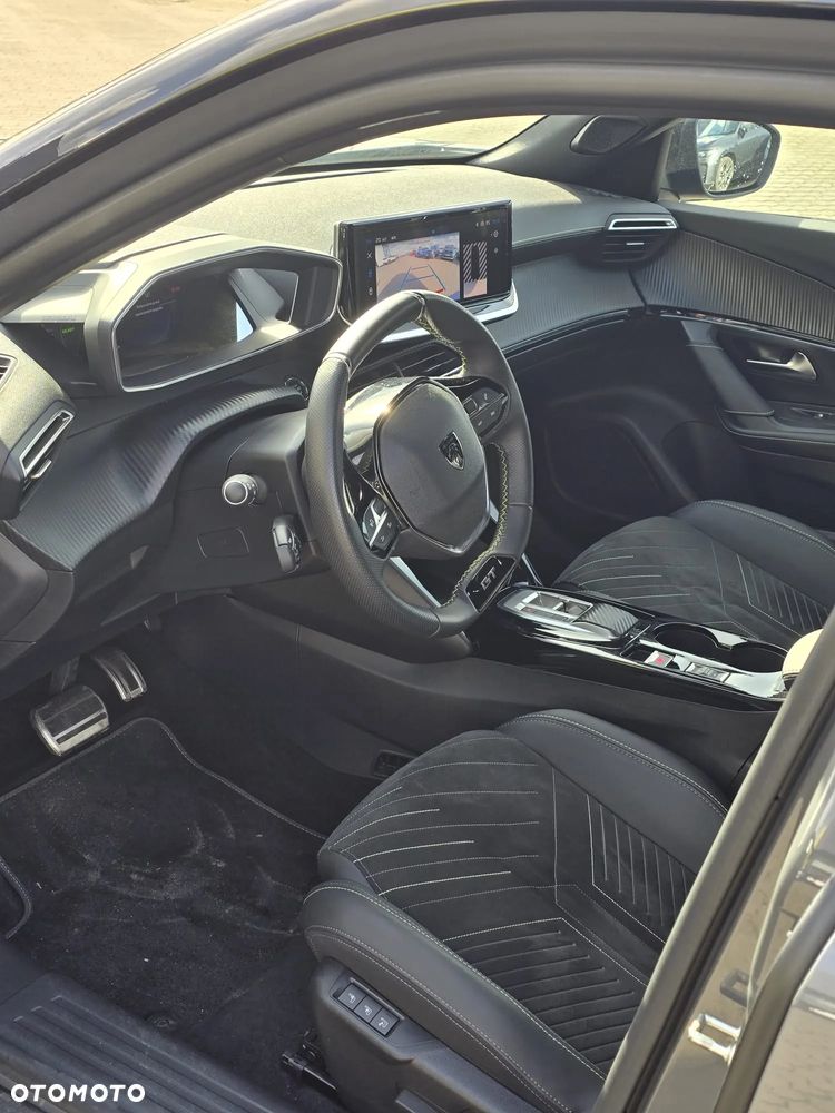 Peugeot 2008 e-2008 54kWh GT - 13