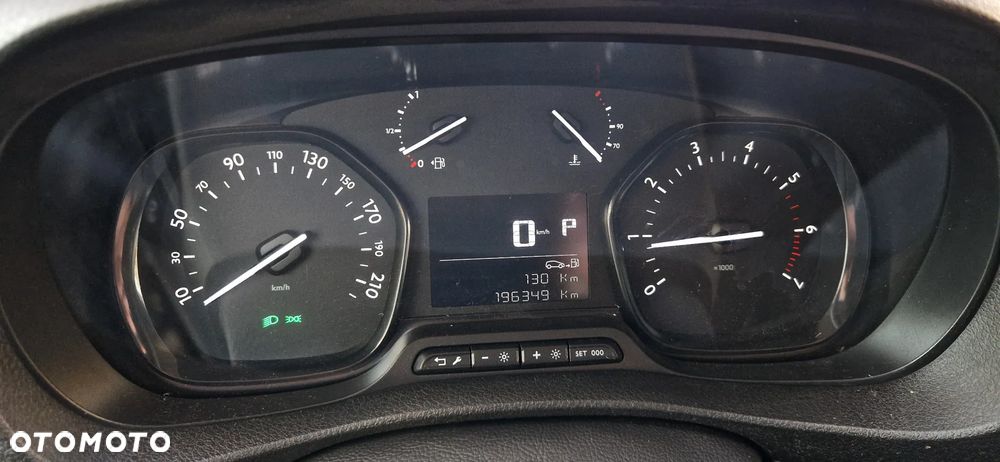 Toyota ProAce Kombi D-4D Medium 2,8t - 6