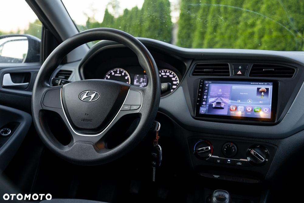 Hyundai i20 1.2 Select - 12