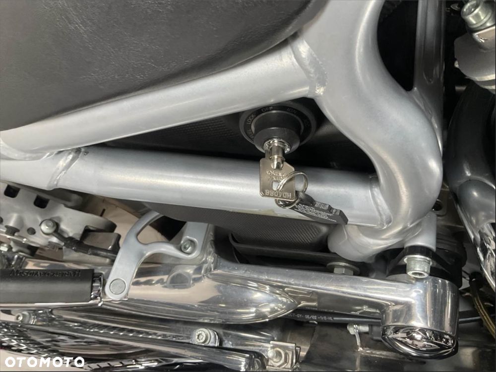 Harley-Davidson Softail V-Rod - 9