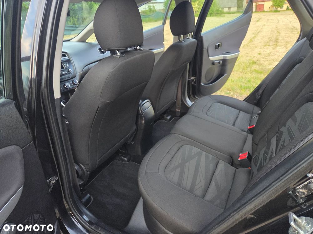 Kia Ceed 1.4 CVVT Attract - 17