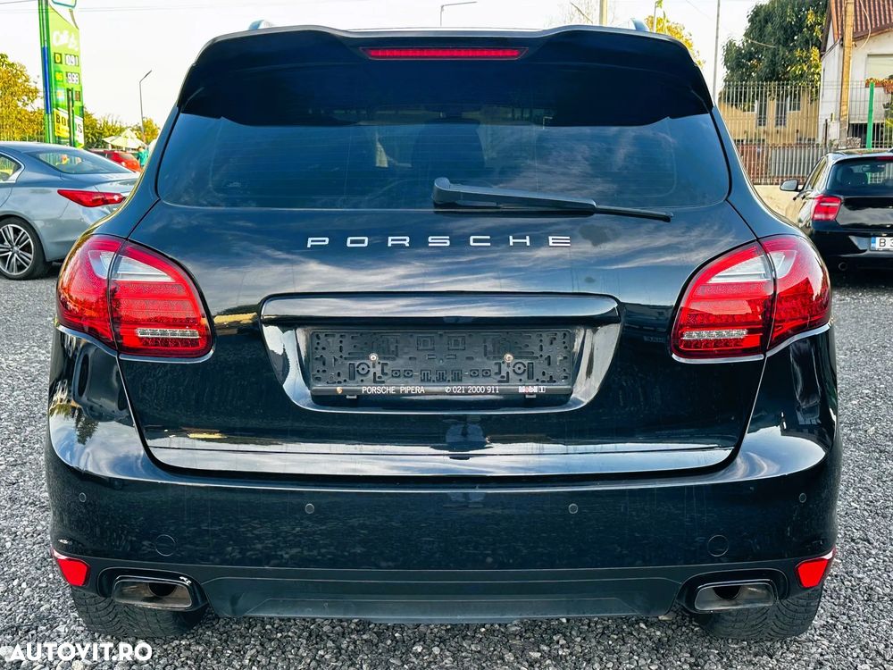 Porsche Cayenne - 6