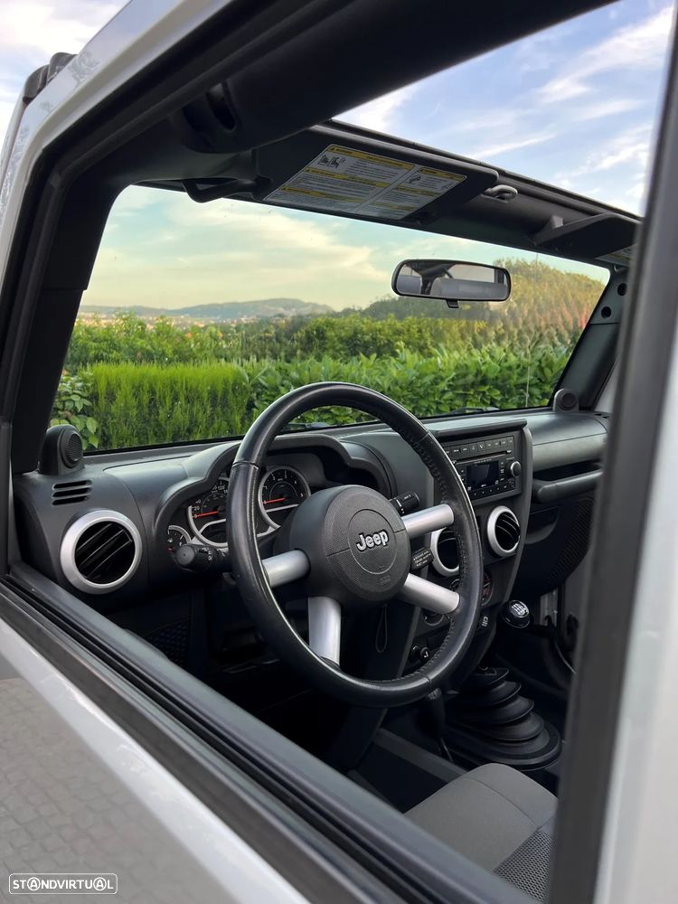 Jeep Wrangler Unlimited 2.8 CRD MTX Sahara Limited - 25