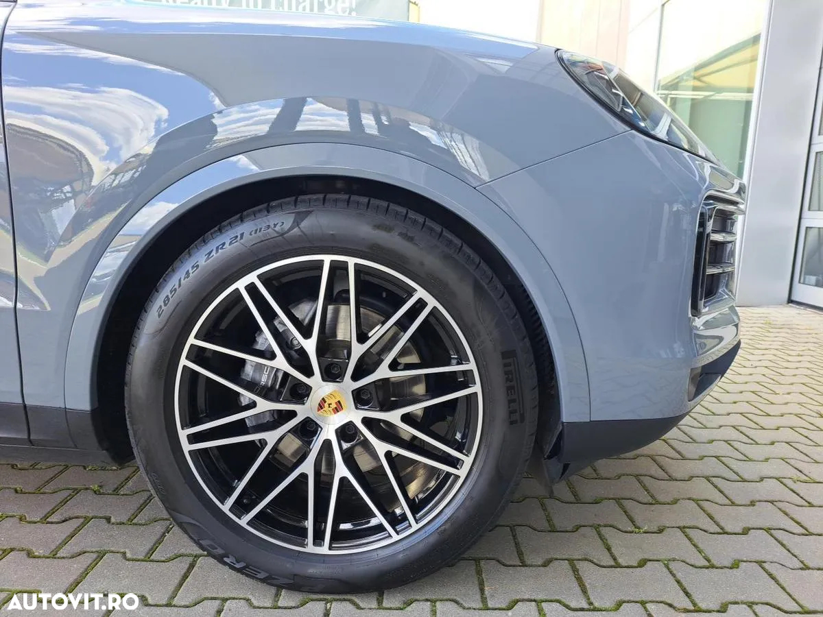 Porsche Cayenne Coupe Standard - 9