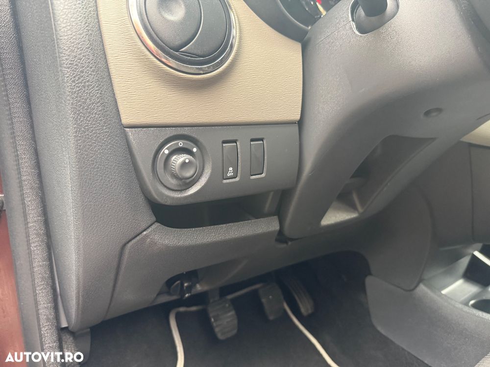 Dacia Lodgy 1.6 SCe SL Techroad - 13