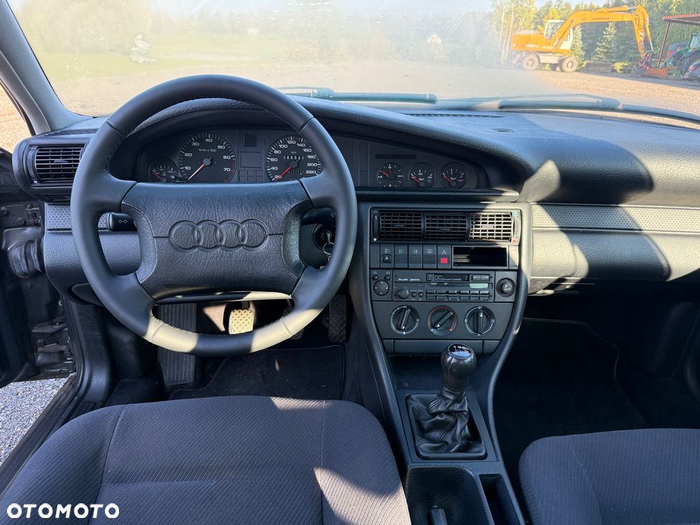 Audi 100 2.0 E - 13