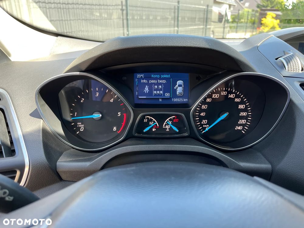 Ford Kuga - 14