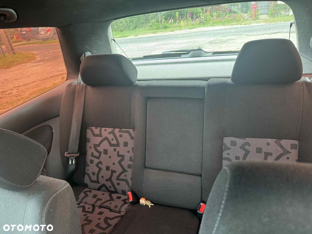 Volkswagen Golf - 8