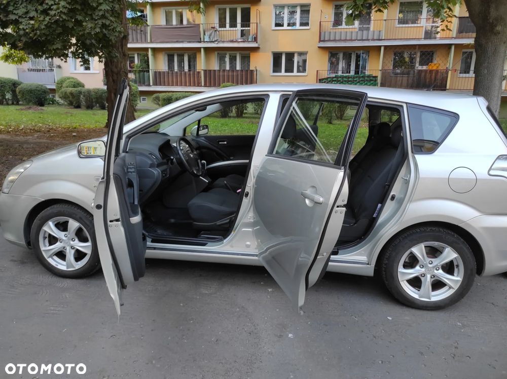 Toyota Corolla Verso 1.8 Sol 7os - 4